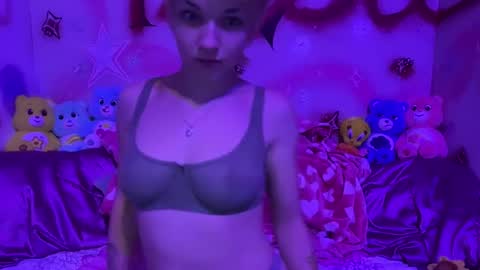 pvnkpixie online show from 09.12.25