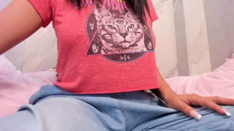 Snapshot of pvssi_ chatting on 12.16.24 Sophy online show from 12.16.24