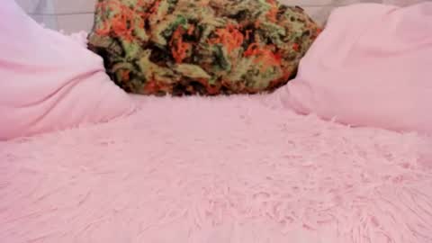 Snapshot of pvssi_ chatting on 12.16.24 Sophy online show from 12.16.24