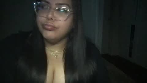 Prettypink Tinyhole online show from 12.14.24