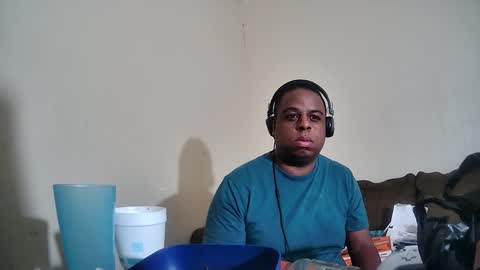 Snapshot of qbeastq2good chatting on 12.11.24 firehot online show from 12.11.24