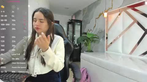 Qetsyah online show from 04.15.26