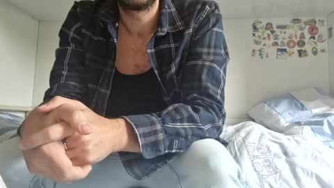 Snapshot of quantosibel chatting on 12.03.25 quantosibel online show from 12.03.25