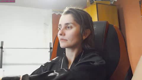 Snapshot of queen4565 chatting on 03.05.25 Lola online show from 03.05.25