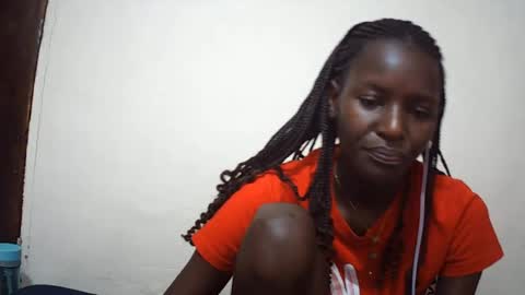Snapshot of queen_0012 chatting on 06.24.26 asher online show from 06.24.26