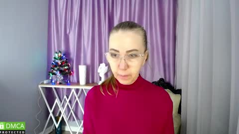 Snapshot of queen_a_n_i chatting on 12.08.24 A N I Ill be here on December 1st online show from 12.08.24