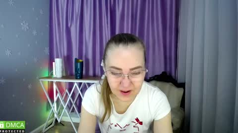 Snapshot of queen_a_n_i chatting on 02.11.25 A N I Ill be here on December 1st online show from 02.11.25