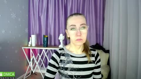 Snapshot of queen_a_n_i chatting on 03.06.25 A N I Ill be here on December 1st online show from 03.06.25