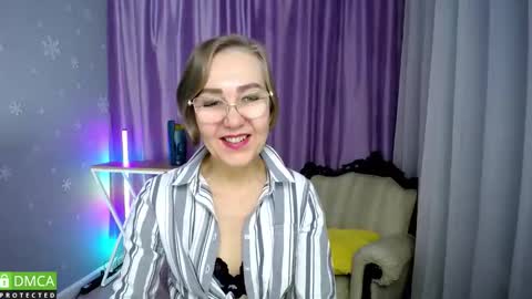 Snapshot of queen_a_n_i chatting on 10.21.25 A N I Ill be here on December 1st online show from 10.21.25