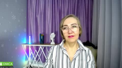 Snapshot of queen_a_n_i chatting on 11.03.25 A N I Ill be here on December 1st online show from 11.03.25