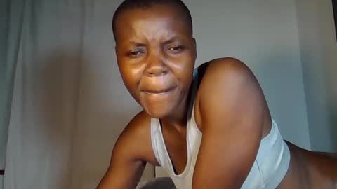 Snapshot of queen_abito chatting on 06.27.26 queen_abito online show from 06.27.26