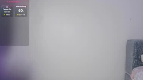Snapshot of queen_adhara chatting on 04.28.26 ANTONELLA online show from 04.28.26