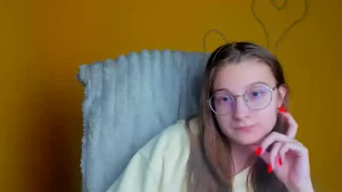 Snapshot of queen_amelie chatting on 03.04.26 Amelie online show from 03.04.26