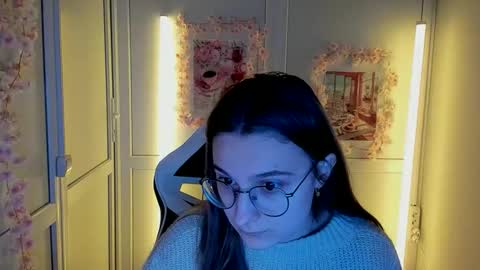 Amelie online show from 04.21.26