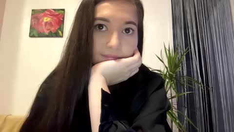 Snapshot of queen_chatur chatting on 01.22.25 Viktoria online show from 01.22.25