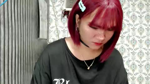 Snapshot of queen_elicktra chatting on 10.01.25 JOY online show from 10.01.25