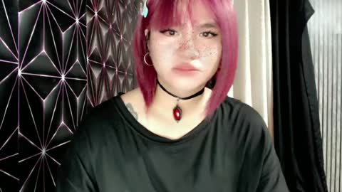 Snapshot of queen_elicktra chatting on 06.19.26 JOY online show from 06.19.26