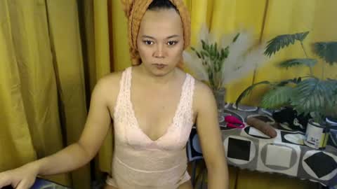 Snapshot of queen_ennah chatting on 07.14.26 queen_ennah online show from 07.14.26