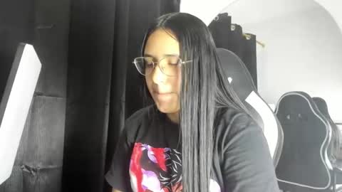 Snapshot of queen_findom1 chatting on 11.08.25 queen_findom1 online show from 11.08.25