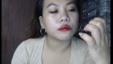 Snapshot of queen_fucker23 chatting on 12.01.25 Angel online show from 12.01.25