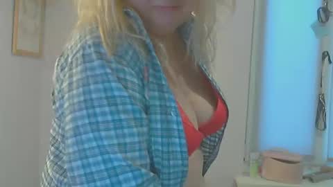 queen_jane8 online show from 02.15.25