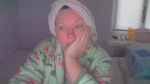 queen_jane8 online show from 10.18.25