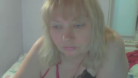 Snapshot of queen_jane8 chatting on 05.15.26 queen_jane8 online show from 05.15.26