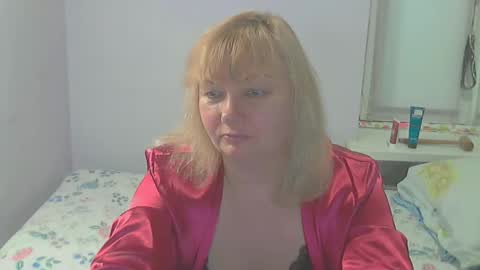 Snapshot of queen_jane8 chatting on 05.16.26 queen_jane8 online show from 05.16.26