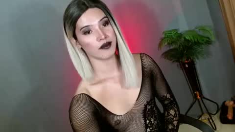 Kendal  online here from 6am-3pm philippine time online show from 02.19.25