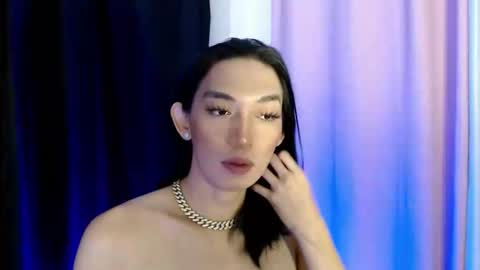 Snapshot of queen_lucifer chatting on 11.07.25 Queen Lucifer online show from 11.07.25