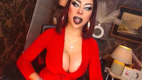 Snapshot of queen_mirahh chatting on 10.02.25 queen mira maria shantal online show from 10.02.25