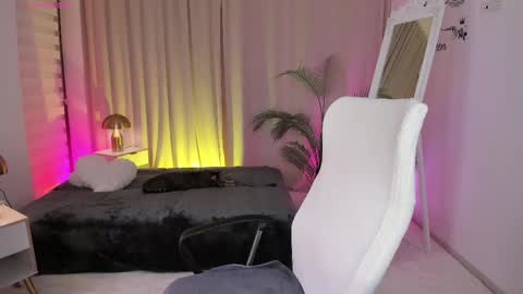 queen_of_deepthroat online show from 12.14.25