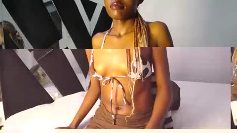 Snapshot of queen_sashavixen chatting on 05.04.26 queen_sashavixen online show from 05.04.26
