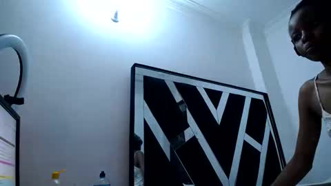 Snapshot of queen_sashavixen chatting on 05.29.26 queen_sashavixen online show from 05.29.26