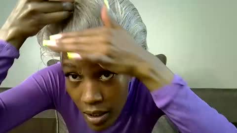 queenbeka online show from 04.28.26