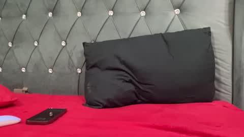 Snapshot of queenbigcock30 chatting on 01.11.25 QUEEN online show from 01.11.25