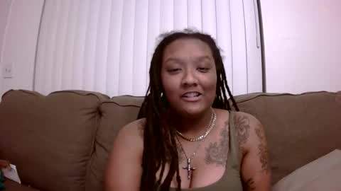 Snapshot of queenchief3x8 chatting on 11.28.25 Queen Chief online show from 11.28.25