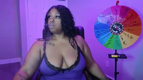 Queen Cherise Roze online show from 01.15.26