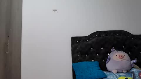 QUEENJEENN online show from 10.27.25