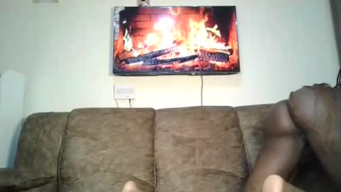 queenluxee online show from 02.23.26