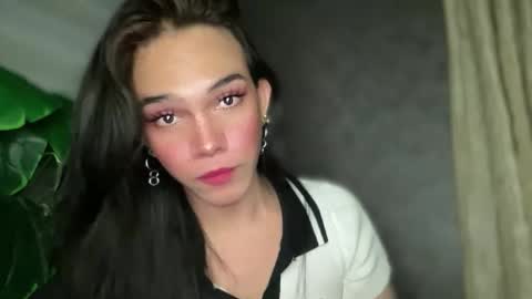 QUEEN online show from 09.20.25