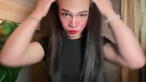 QUEEN online show from 04.20.26