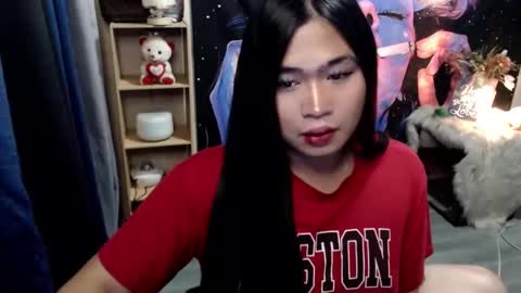 Snapshot of queenofcum169xx chatting on 11.15.25 Mikka online show from 11.15.25