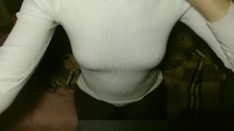 queenoftenderness online show from 10.08.25