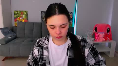 Snapshot of queenofthesense chatting on 02.12.26 Patricia online show from 02.12.26