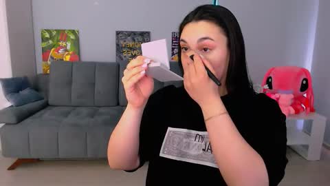 Snapshot of queenofthesense chatting on 02.15.26 Patricia online show from 02.15.26