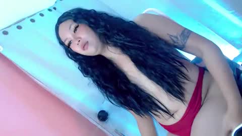 QUEEN online show from 02.05.25