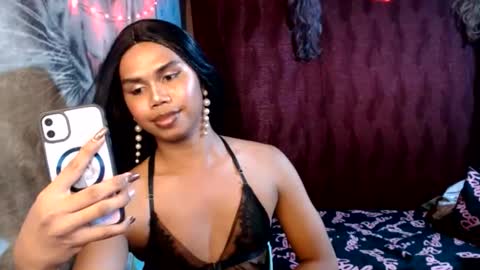 Snapshot of queenpinayebony_xx chatting on 06.22.26 queenpinayebony_xx online show from 06.22.26