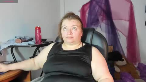Snapshot of queensami7 chatting on 10.07.25 Samantha online show from 10.07.25