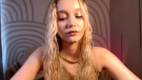 Snapshot of queenserenaaa chatting on 07.06.26 Serena XoXo online show from 07.06.26